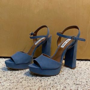 Steve Madden blue suede platform heels